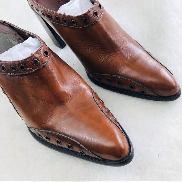 Colin Stuart Brown Pointed Toe Heeled Mule Slip On Shoes with Grommet detailing - Picture 8 of 12